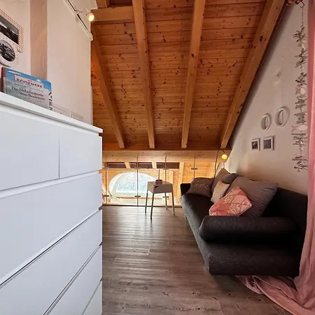 Casa Via Apartment